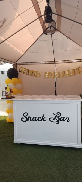 SE VENDE Barra Snaks Bar para Eventos Hecho a mano