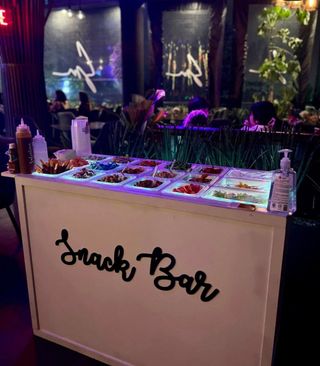 SE VENDE Barra Snaks Bar para Eventos Hecho a mano