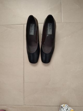 Zapatos negros de piel de salón,talla 36