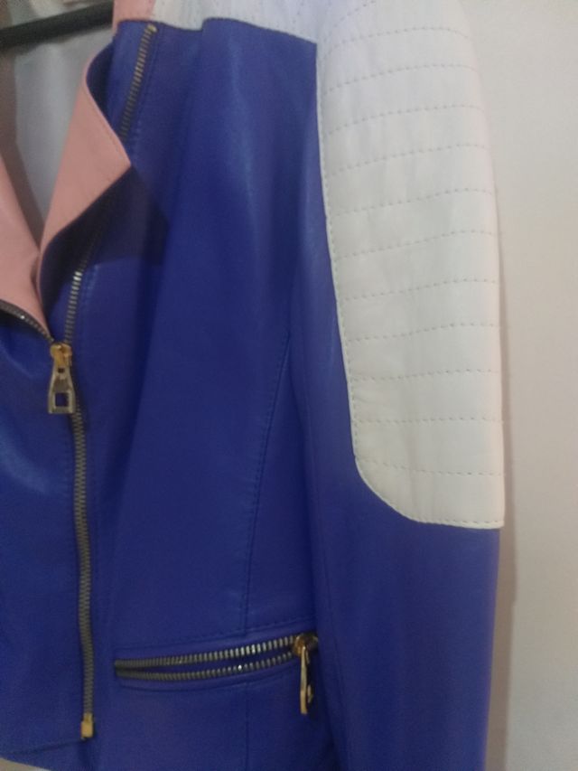 Chaqueta de cuero para mujer
