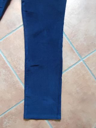 Pantalón azul marino de pana