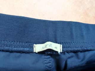 Pantalón azul marino de pana