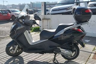 Maxi Scooter 125