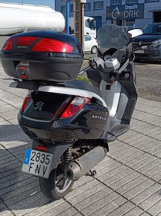 Maxi Scooter 125