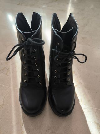 Botines negro best sale pull and bear