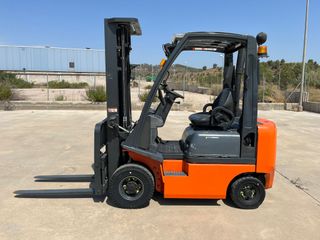 ALQUILER LARGO PLAZO DE PLATAFORMAS Y CARRETILLAS