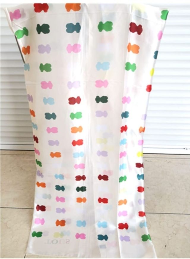 Pañuelos y pasminas To us