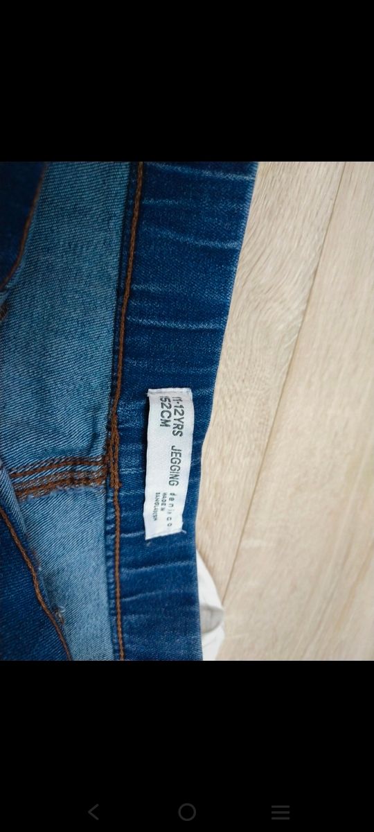 Conjunto pantalón y camiseta manga larga