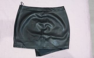 Conjunto falda y crop top l