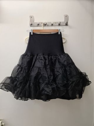Vestido Pin Up con cancán
