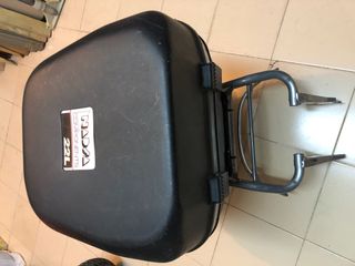 Cofre moto con soporte y llave