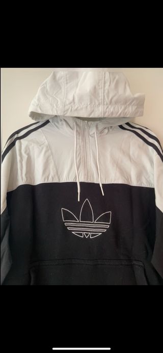 Sudadera Adidas con capucha negra y blanca talla S