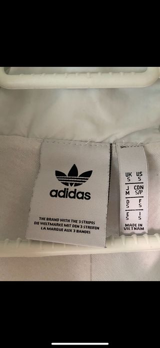 Sudadera Adidas con capucha negra y blanca talla S