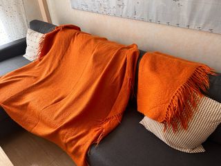 mantas sofa y cojines