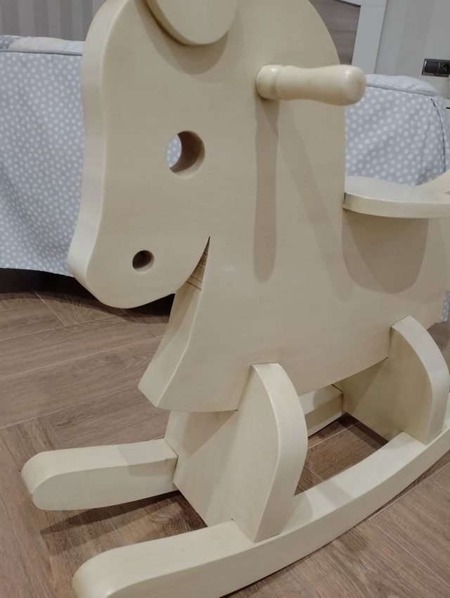 Caballo de madera 