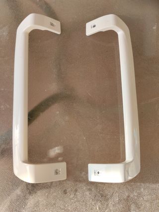 Tiradores puerta nevera balay