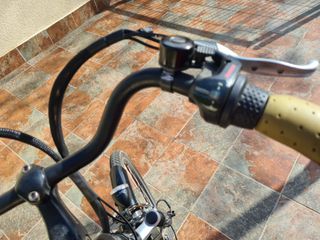 Bicicleta eléctrica seminueva sin cadena