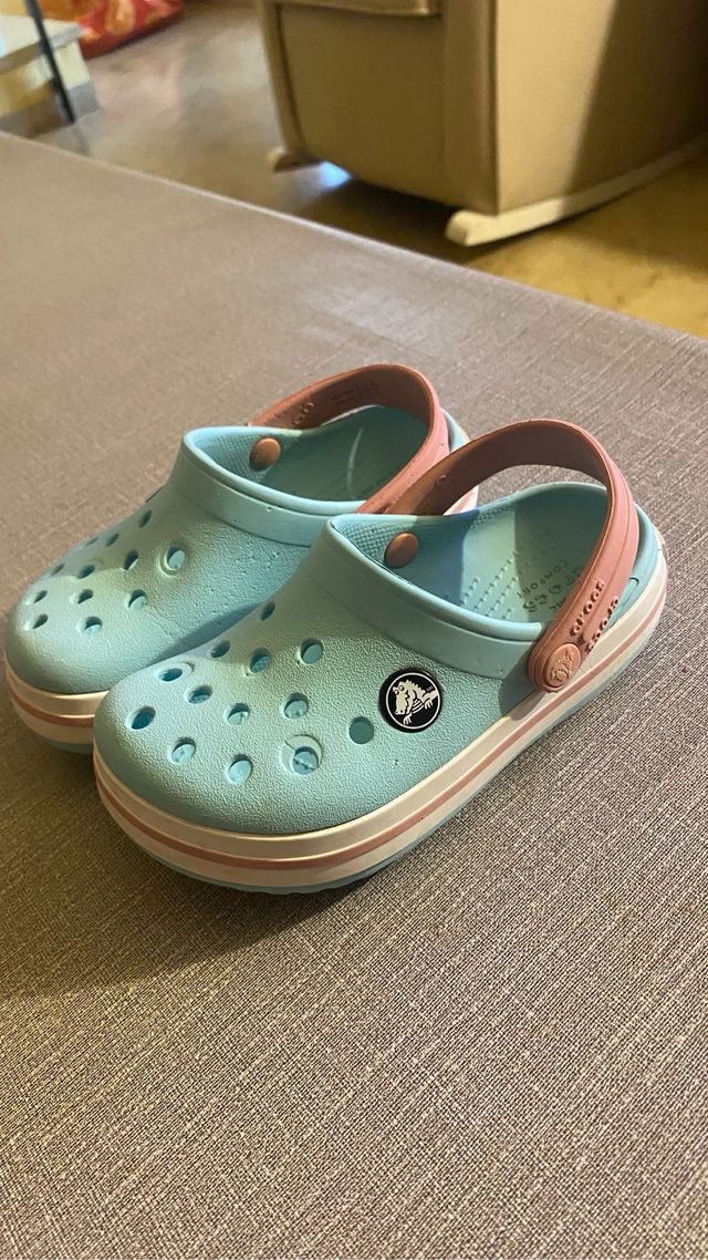 Crocks niña como nuevas