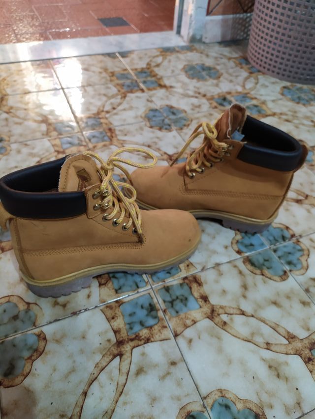 Scarponcini/stivaletti Fila n38 nuovi