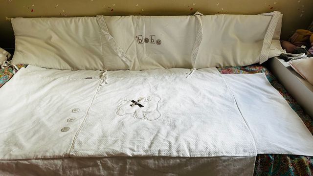 Protector/ chichonera. cuna/cama convertible