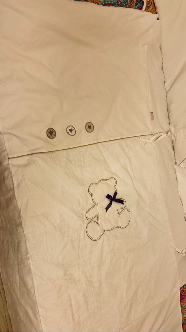 Protector/ chichonera. cuna/cama convertible