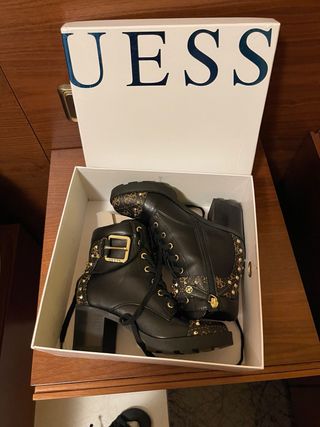 bota de mujer negra