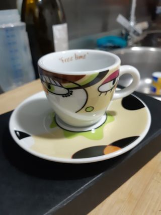 Juego Café 6 tazas + platos a estrenar