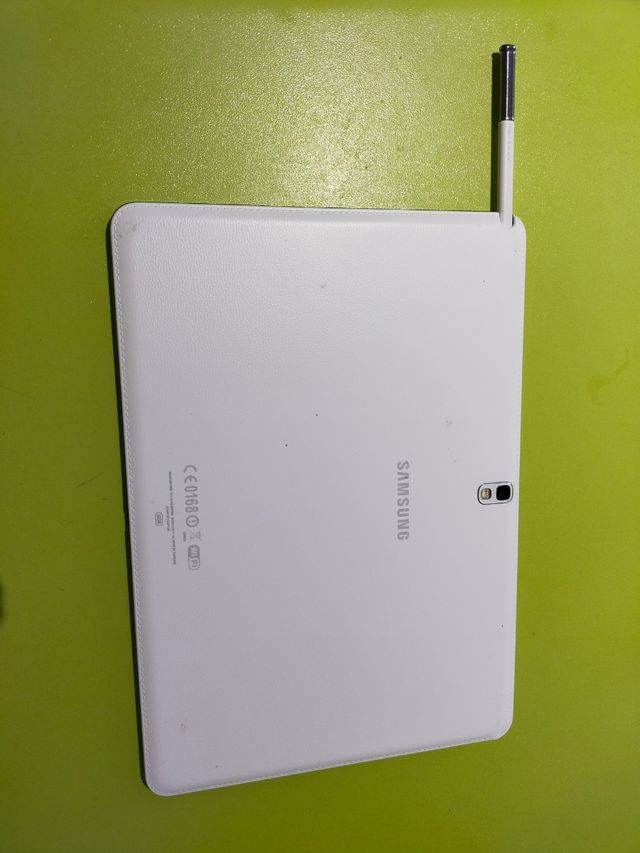 TABLET              SAMSUNG  -SM-P600