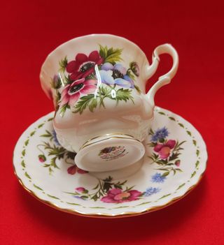 TAZA DE TE Y PLATO ROYAL ALBERT MES MARZO