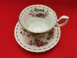 TAZA DE TE Y PLATO ROYAL ALBERT MES MARZO