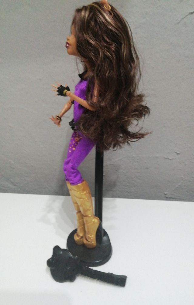 Monster high clawdeen wolf