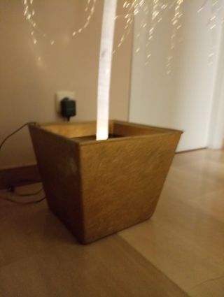 Macetas cuadrada oro