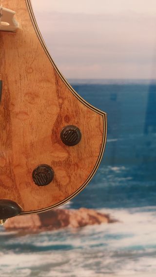 Ofertón !!! Precioso violín eléctrico Sojak de 5 c