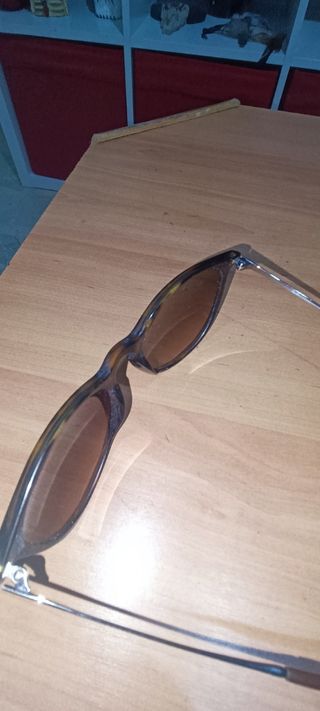 Ray ban