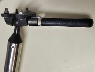 Soporte cañero MAGMA LEVELOCK para Barbacoa.