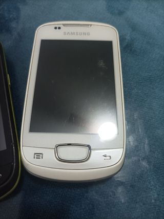Dos móviles Samsung Galaxy,el precio es por los do