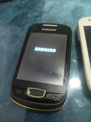 Dos móviles Samsung Galaxy,el precio es por los do