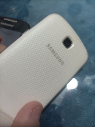 Dos móviles Samsung Galaxy,el precio es por los do