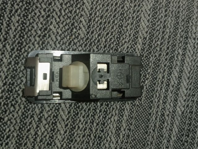 Luz de maletero trasera