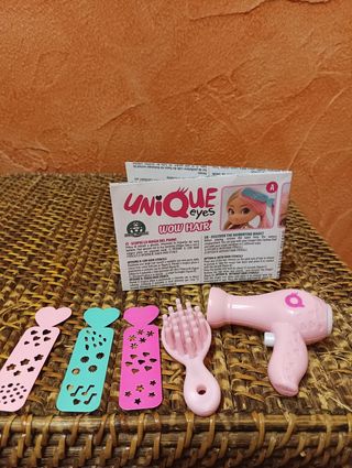 Muñeca Unique Eyes