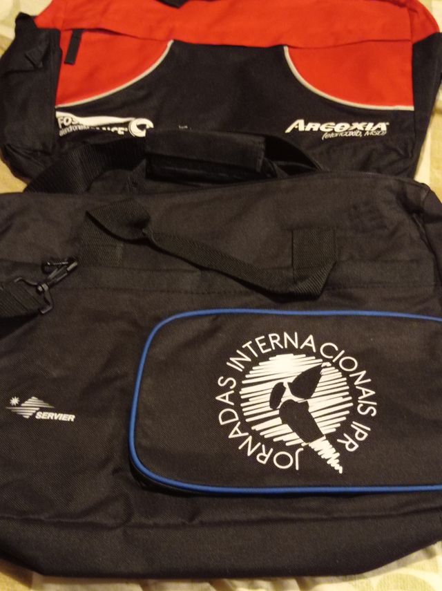 2 pastas em bom estado