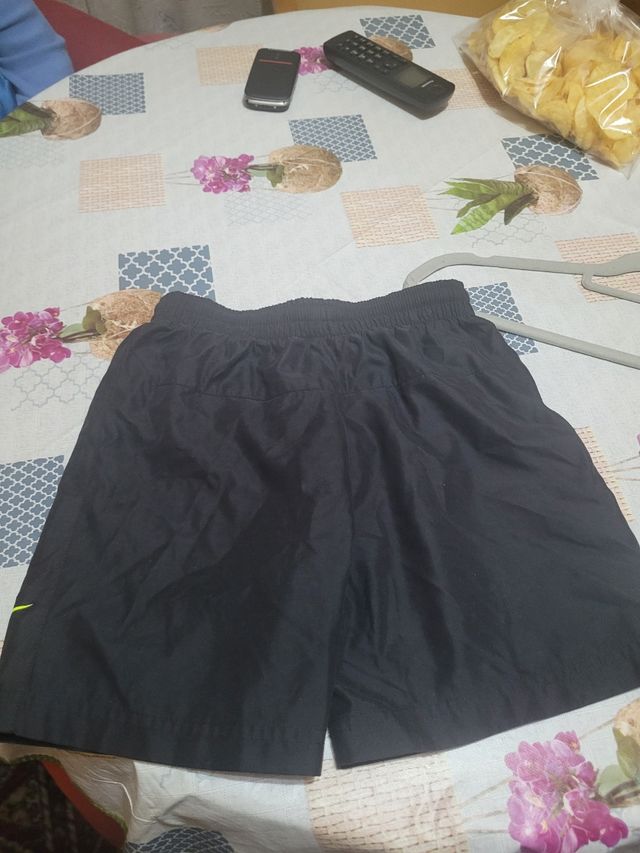 Pantalón corto bebe Nike 98-104)2-3 años
