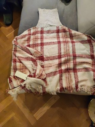 Tintoretto 2 Ponchos cuello alto