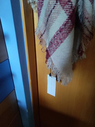 Tintoretto 2 Ponchos cuello alto Y 2 carteras