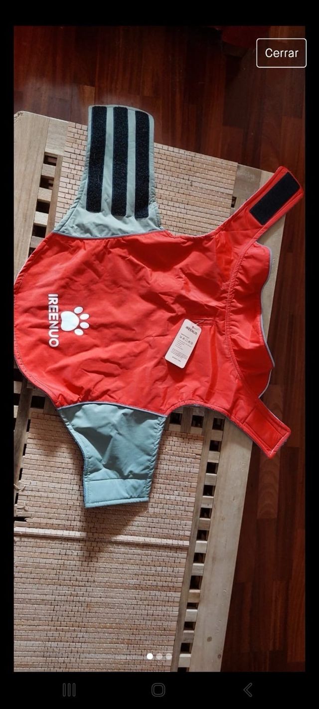 Abrigo para perro. Talla S. A estrenar.