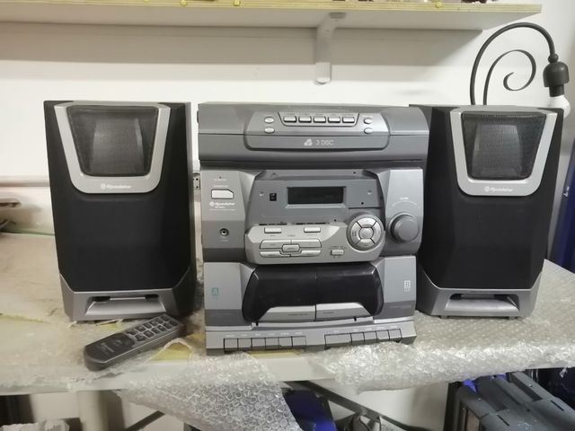 Stereo Radio Cassette CD Roadstar HIF-9961L