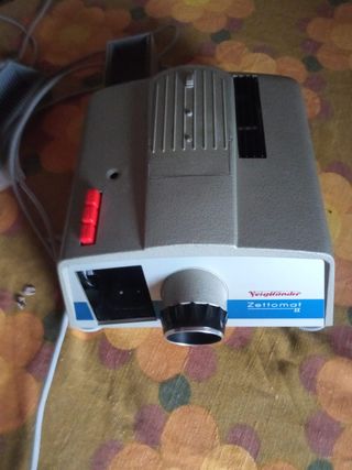 Proyector antiguo diapositivas años 60
