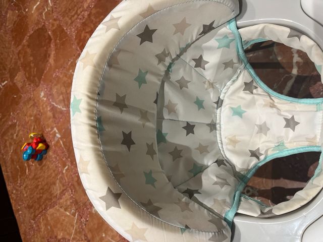 NOVO andador de bebé COM CAIXA ORIGINAL