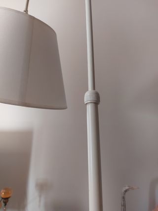 Lámpara de pie estilo colonial