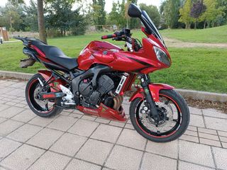 Moto Yamaha FZ6 S2